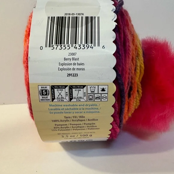1 Cake Caron Chunky Cupcake Yarn - Berry Blast - Picture 3 of 4